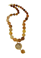 Collana in quarzo con ciondolo