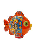 Pesce in ceramica di Caltagirone, interamente realizzato e dipinto a mano.