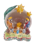 Natività inserita in una grotta decorata