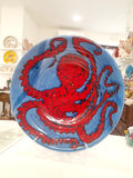Piatto blu e rosso con polpo, diametro 30 cm