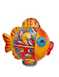 Pesce in ceramica di Caltagirone, interamente realizzato e dipinto a mano.
