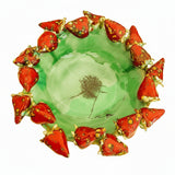 Centrotavola verde con fragole, 26x26 h 10 cm