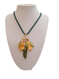 Collana con ciondolo melograno