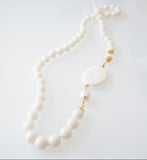 Collana lunga in agata bianca