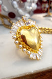 Anello ex voto cuore sacro dorato con cristalli bianchi