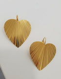 Orecchini cuore-foglia in ottone dorato