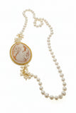Collana con perle naturali e cammeo naturale