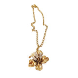 Collana con fiore e perle