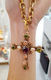 Collana con croce e cristalli