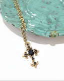 Collana con ciondolo croce