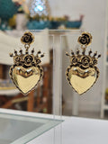 Orecchini cuore sacro con elegante corona