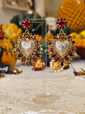 Collana e orecchini in ottone con cuore sacro e cristalli