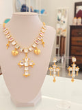 Set Collana e Orecchini croce in cristallo bianco e dorato