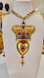 Collana con grande corona e cuore sacro in ottone e cristalli
