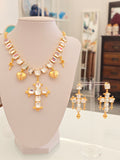 Set Collana e Orecchini croce in cristallo bianco e dorato