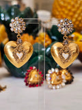 Orecchini cuore sacro ex voto dorato con perno in cristallo brillante